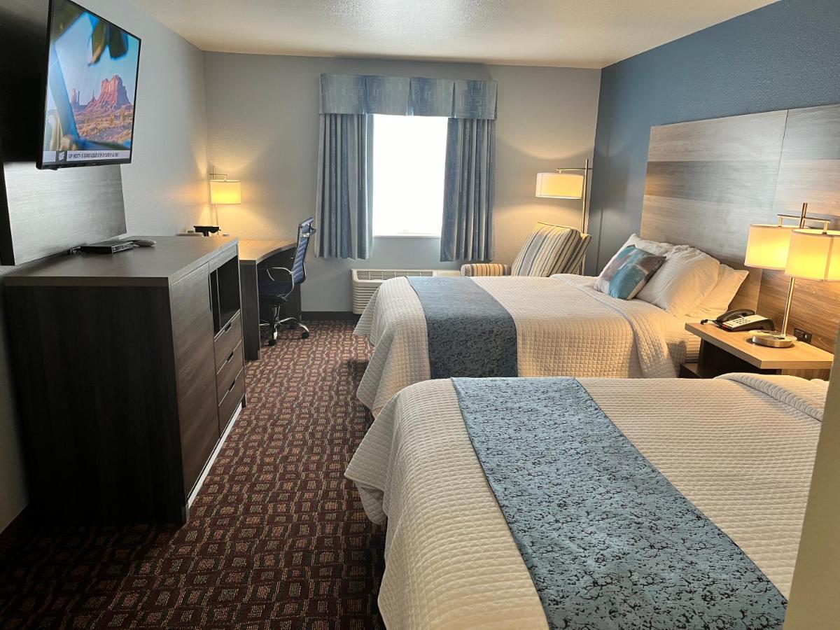 Hotel & Rv Park