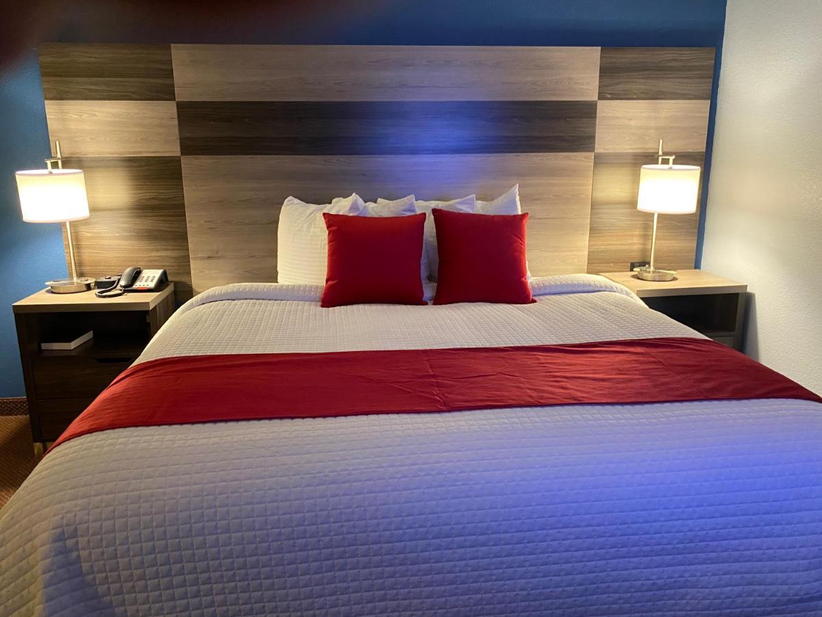 & Rv Park Hotel Garnett